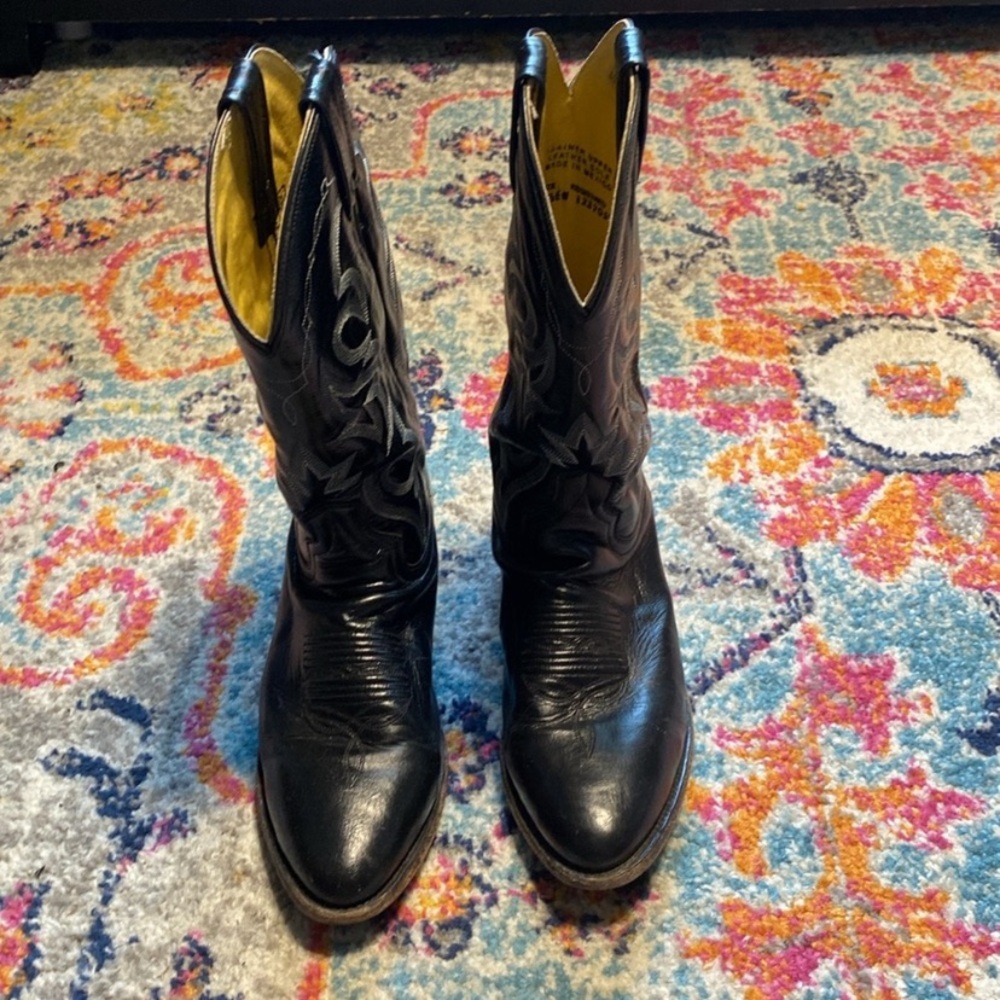 *Dan Post - Black Leather Western Cowboy Boots with Embroidered Design